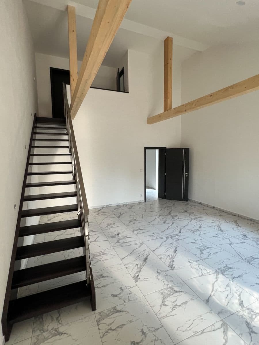 Prodej domu 340 m², pozemek 1.990 m², K Holotovci, Orlová, Moravskoslezský kraj Prodej domu 340 m², pozemek 1.990 m², K Holotovci, Orlová, Moravskoslezský kraj