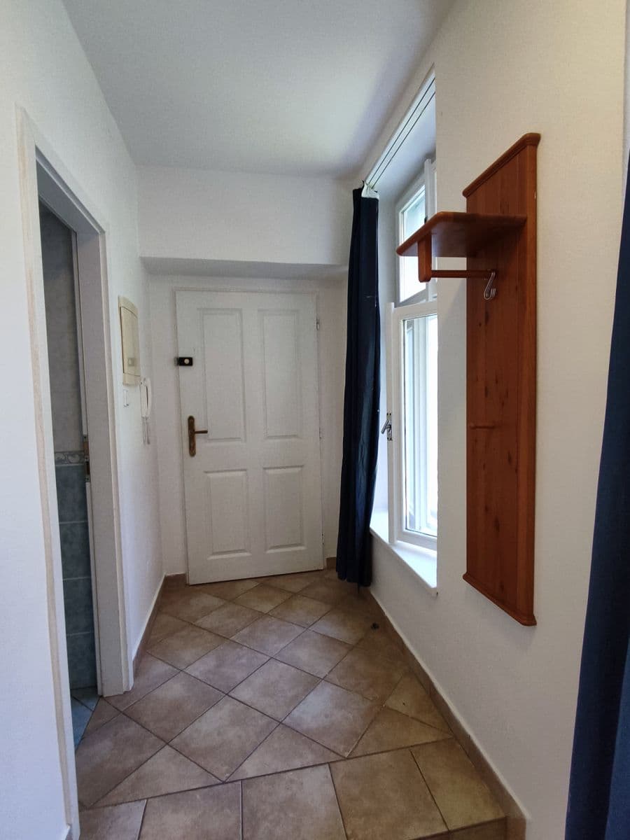 Pronájem bytu 1+kk 22 m², Bubenská, Praha, Praha Pronájem bytu 1+kk 22 m², Bubenská, Praha, Praha