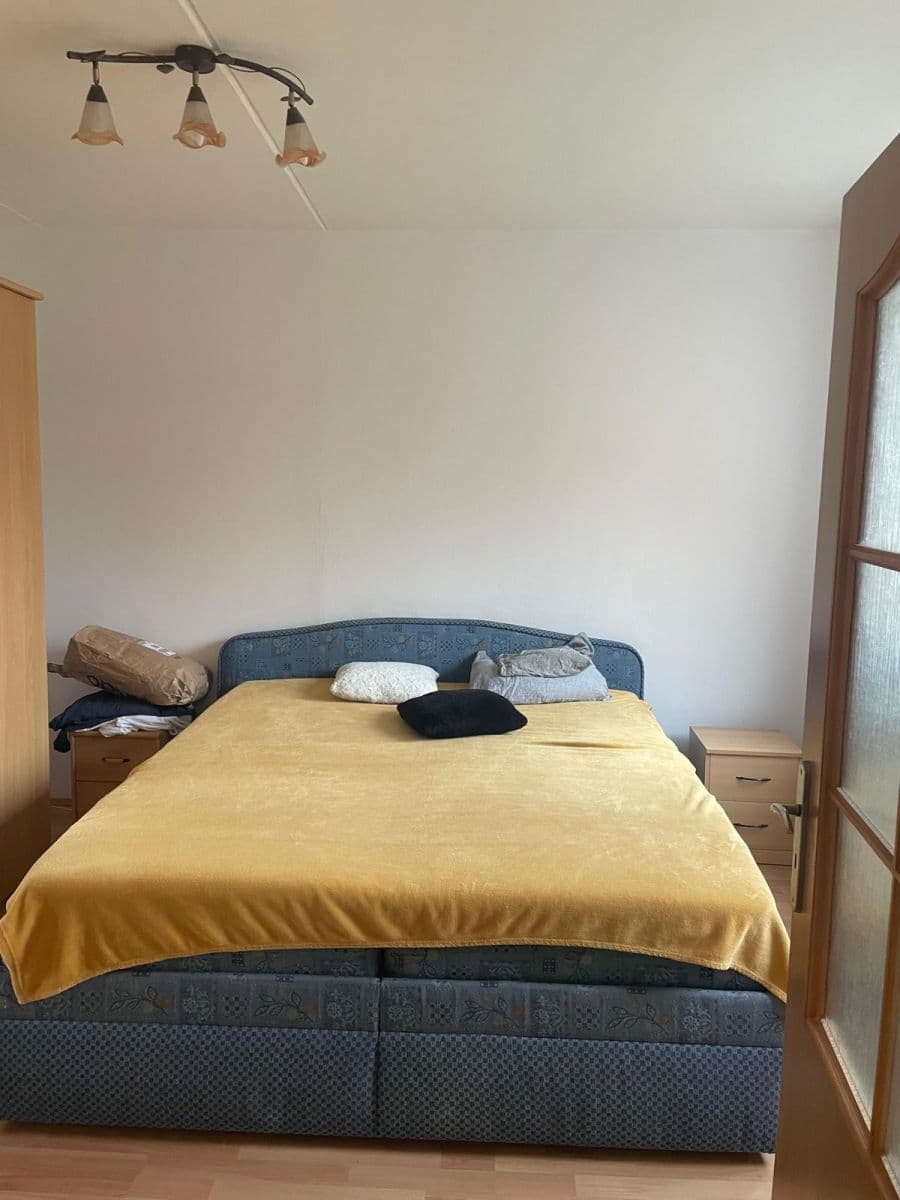 Pronájem bytu 2+1 63 m², Úvalská, Karlovy Vary, Karlovarský kraj Pronájem bytu 2+1 63 m², Úvalská, Karlovy Vary, Karlovarský kraj