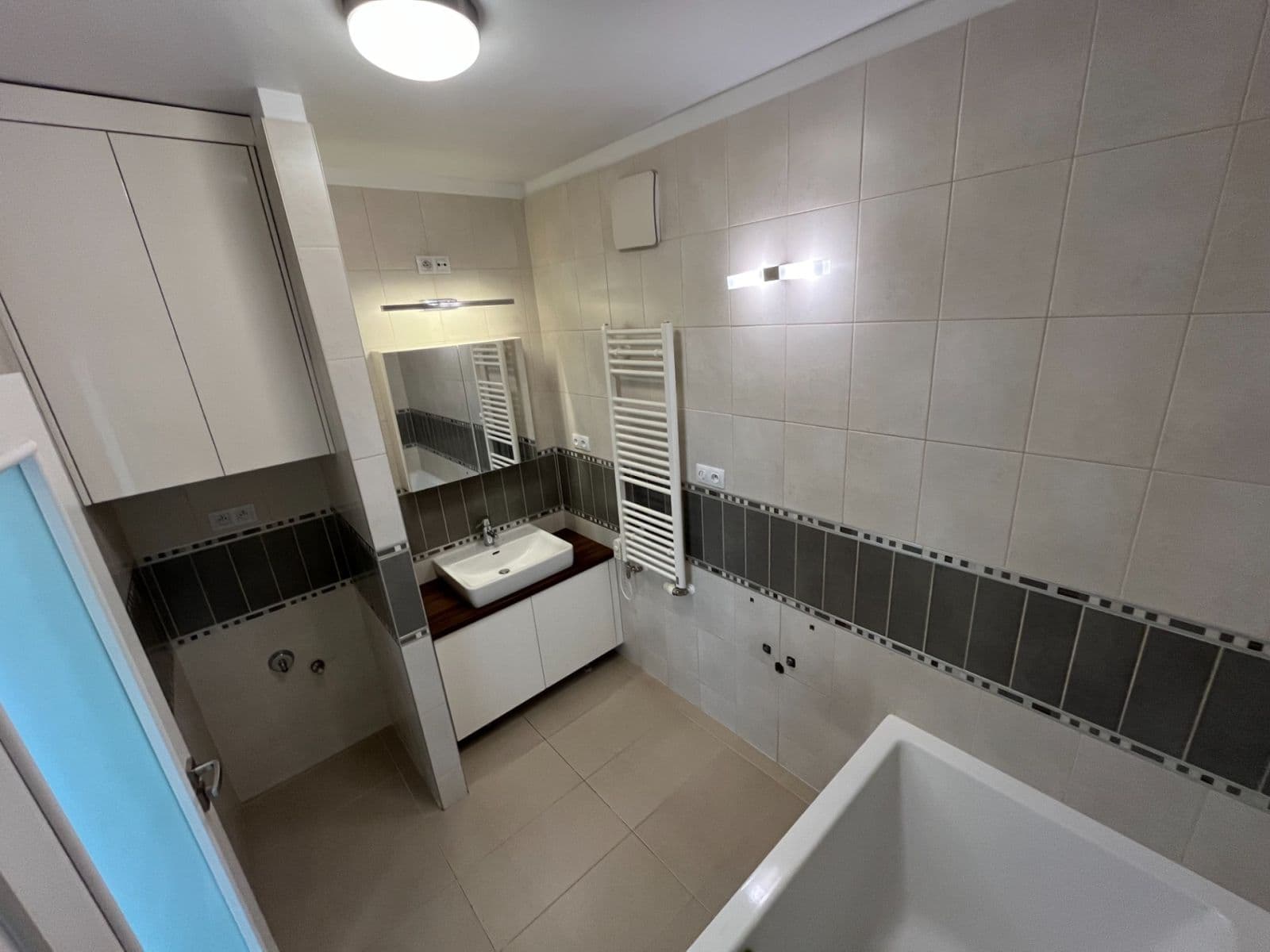 Pronájem bytu 4+kk 90 m², U Uranie, Praha, Praha Pronájem bytu 4+kk 90 m², U Uranie, Praha, Praha
