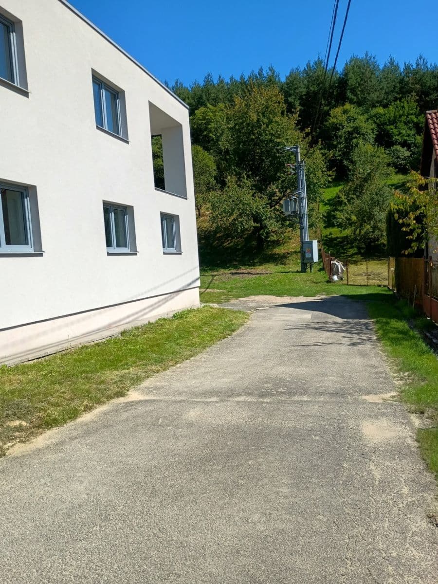 Prodej domu 195 m², pozemek 1.450 m², Potoční, Hvozdná, Zlínský kraj Prodej domu 195 m², pozemek 1.450 m², Potoční, Hvozdná, Zlínský kraj