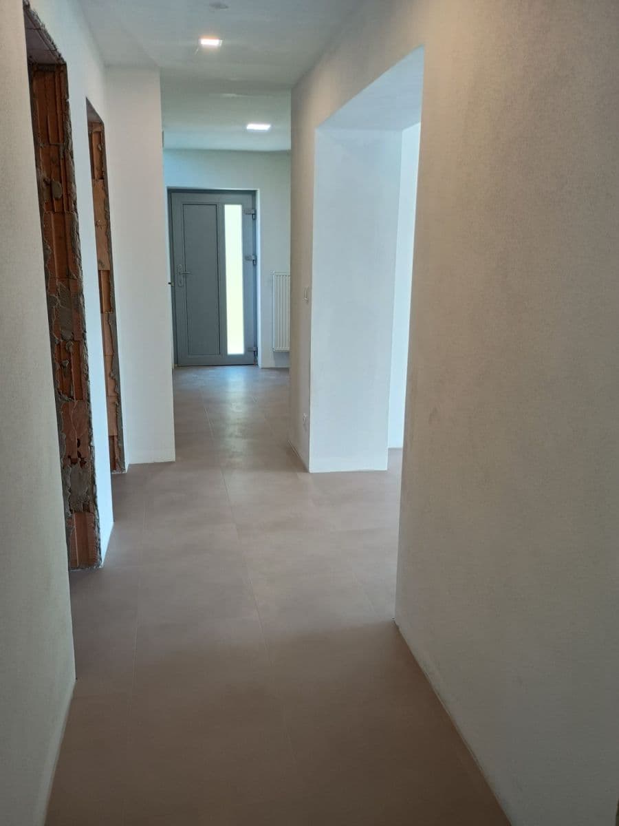 Prodej domu 195 m², pozemek 1.450 m², Potoční, Hvozdná, Zlínský kraj Prodej domu 195 m², pozemek 1.450 m², Potoční, Hvozdná, Zlínský kraj