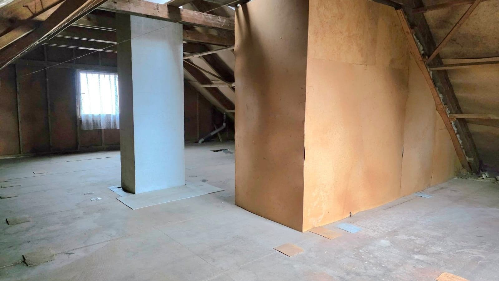 Prodej domu 173 m², pozemek 7 m², Rousměrov, Kraj Vysočina Prodej domu 173 m², pozemek 7 m², Rousměrov, Kraj Vysočina