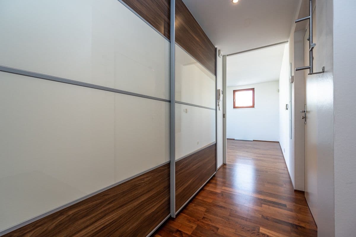 Pronájem bytu 2+kk 60 m², Klímova, Praha, Praha Pronájem bytu 2+kk 60 m², Klímova, Praha, Praha