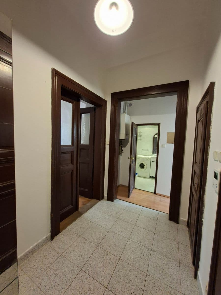 Pronájem bytu 1+1 50 m², Moravská, Praha, Praha Pronájem bytu 1+1 50 m², Moravská, Praha, Praha