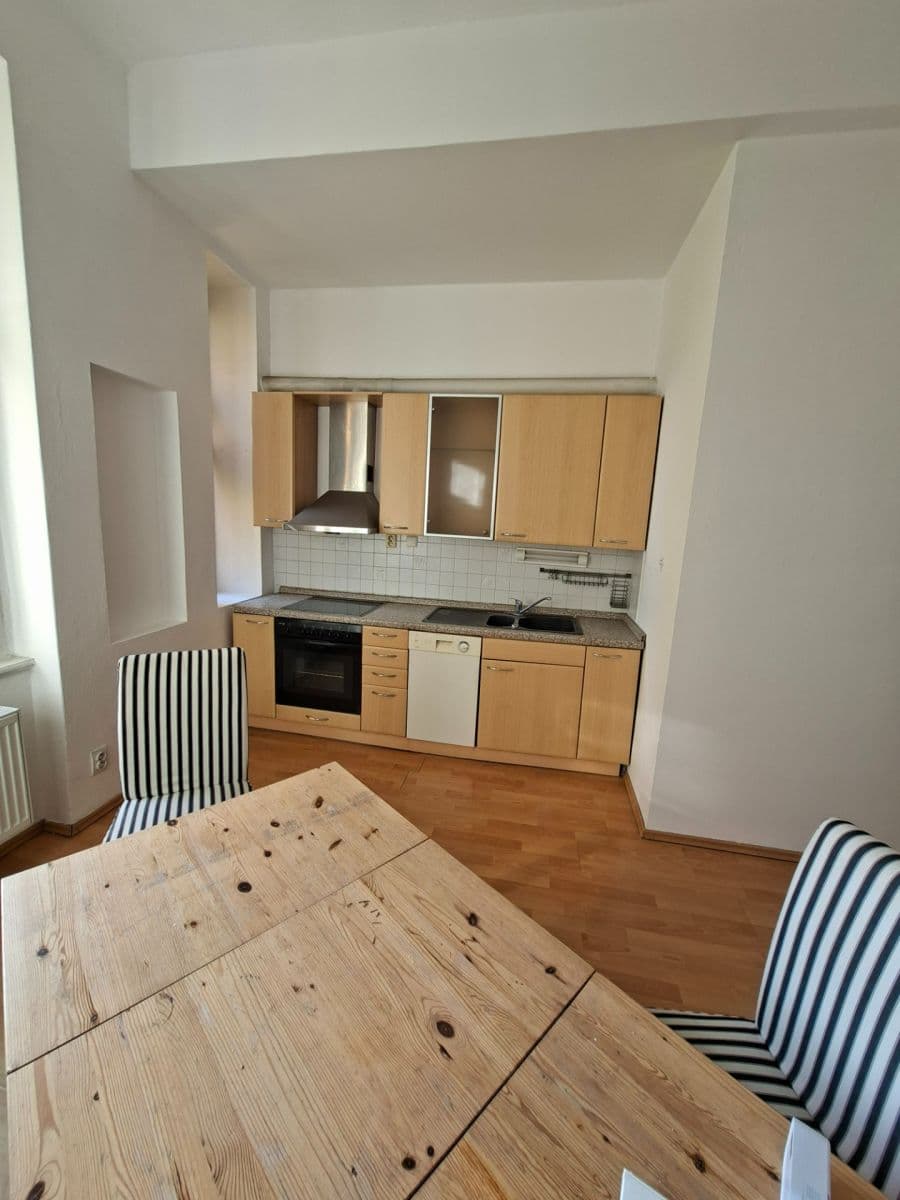 Pronájem bytu 1+1 50 m², Moravská, Praha, Praha Pronájem bytu 1+1 50 m², Moravská, Praha, Praha