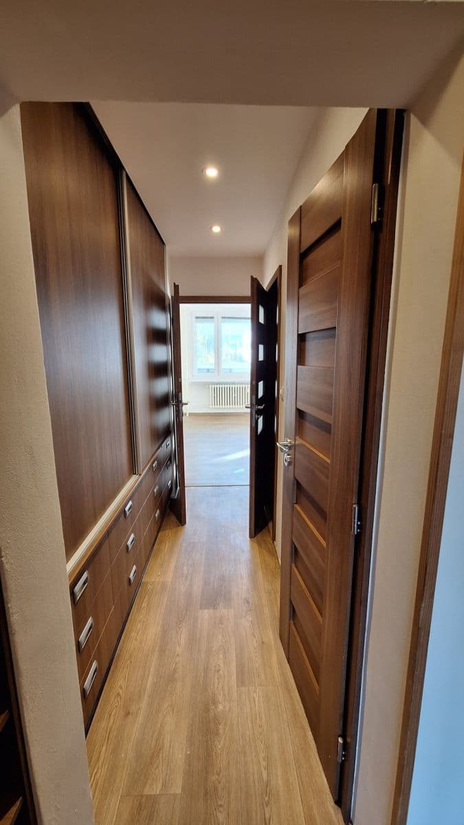 Pronájem bytu 3+kk 72 m², Hennerova, Praha, Praha Pronájem bytu 3+kk 72 m², Hennerova, Praha, Praha