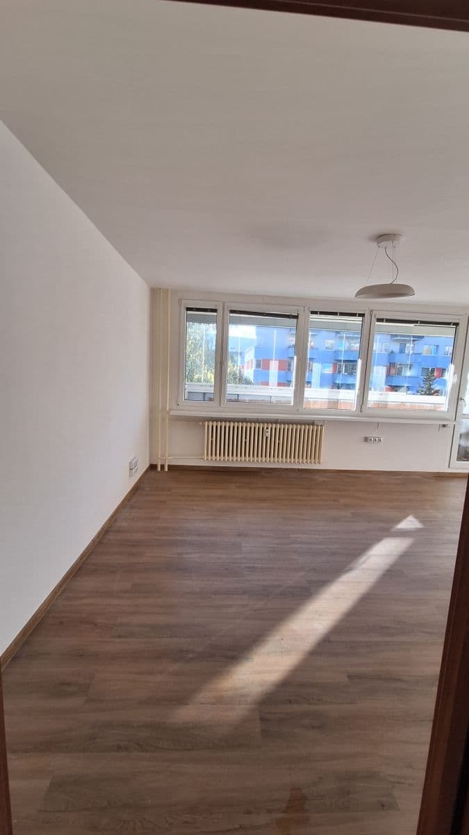 Pronájem bytu 3+kk 72 m², Hennerova, Praha, Praha Pronájem bytu 3+kk 72 m², Hennerova, Praha, Praha
