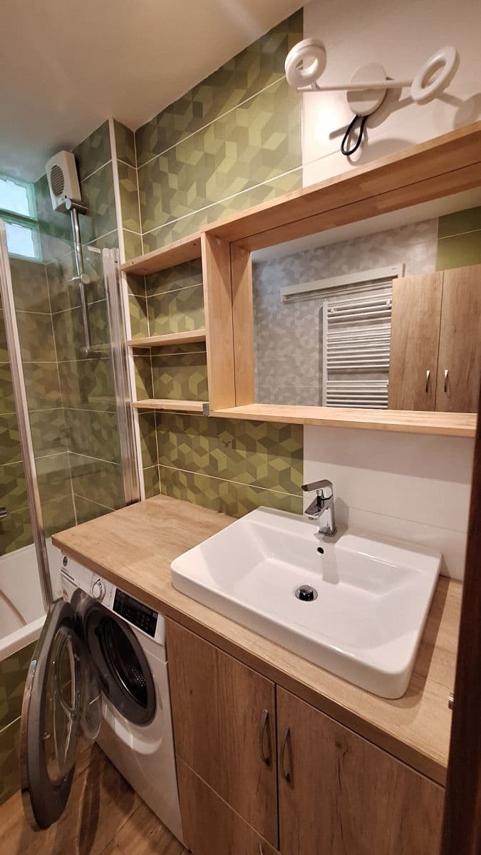 Pronájem bytu 3+kk 72 m², Hennerova, Praha, Praha Pronájem bytu 3+kk 72 m², Hennerova, Praha, Praha