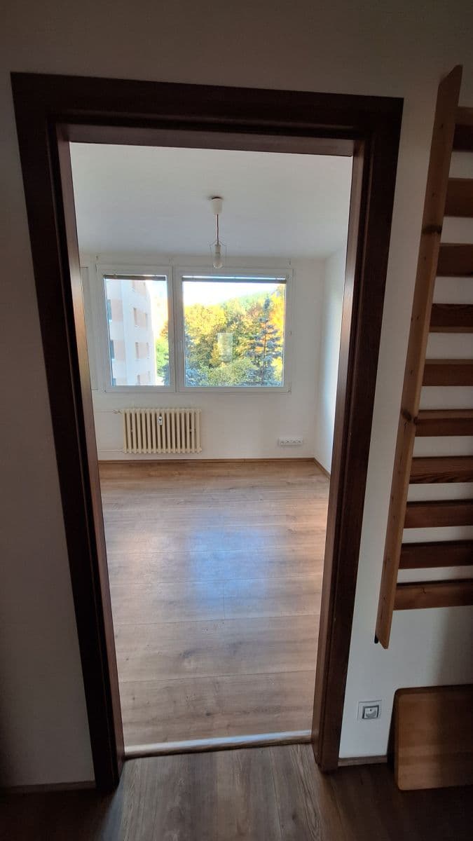 Pronájem bytu 3+kk 72 m², Hennerova, Praha, Praha Pronájem bytu 3+kk 72 m², Hennerova, Praha, Praha