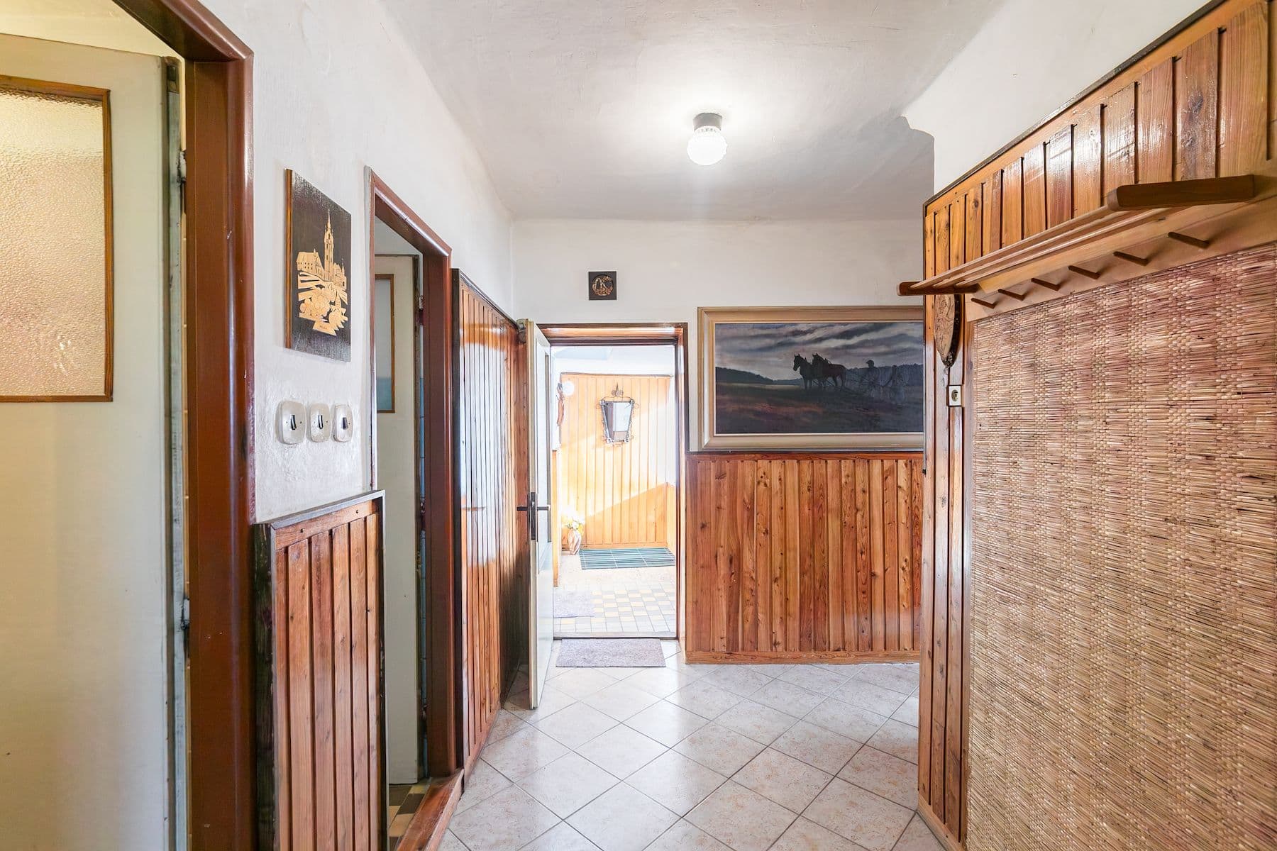 Prodej domu 255 m², pozemek 733 m², Střemy, Středočeský kraj Prodej domu 255 m², pozemek 733 m², Střemy, Středočeský kraj