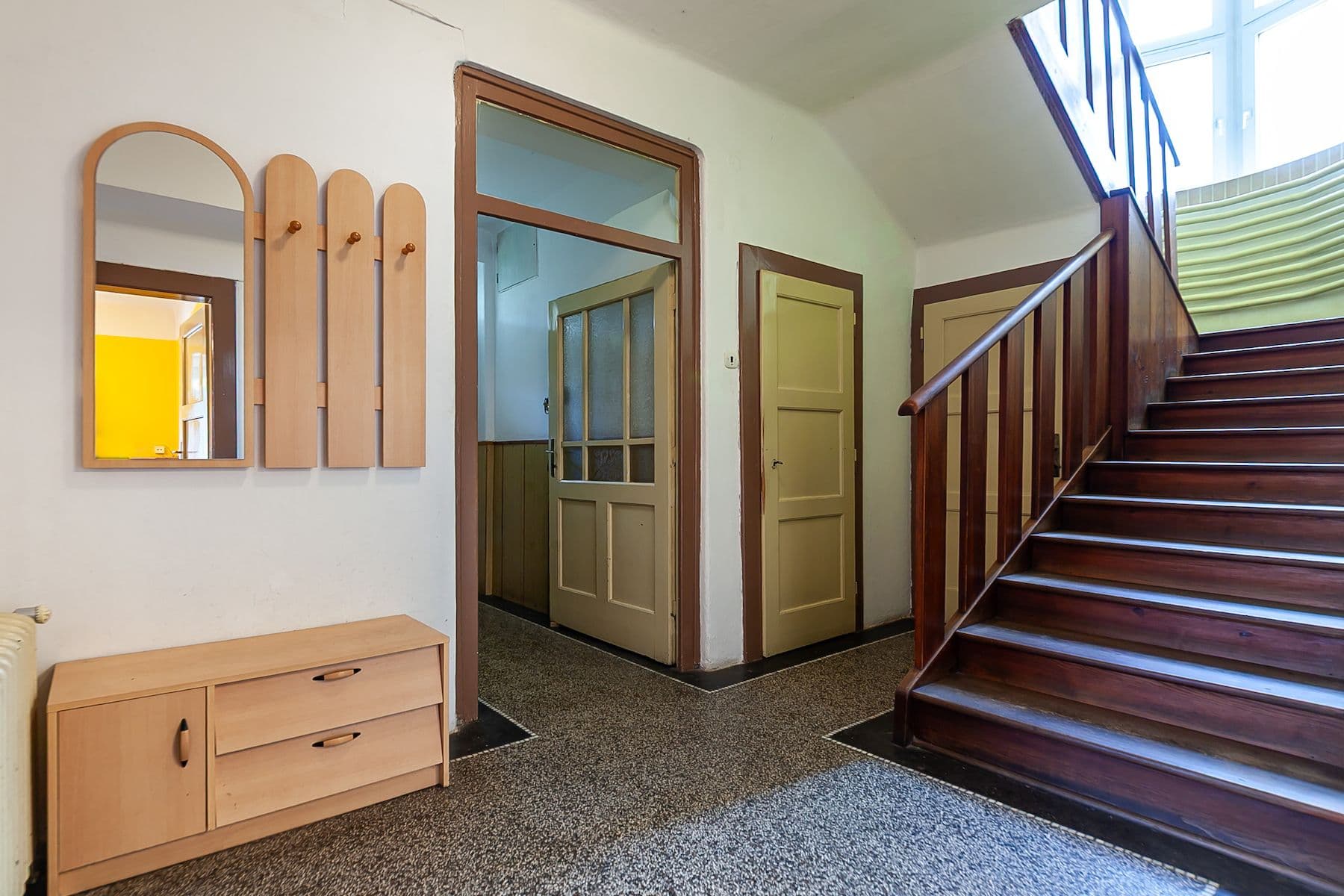 Prodej domu 252 m², pozemek 710 m², Olbrachtova, Černošice, Středočeský kraj Prodej domu 252 m², pozemek 710 m², Olbrachtova, Černošice, Středočeský kraj