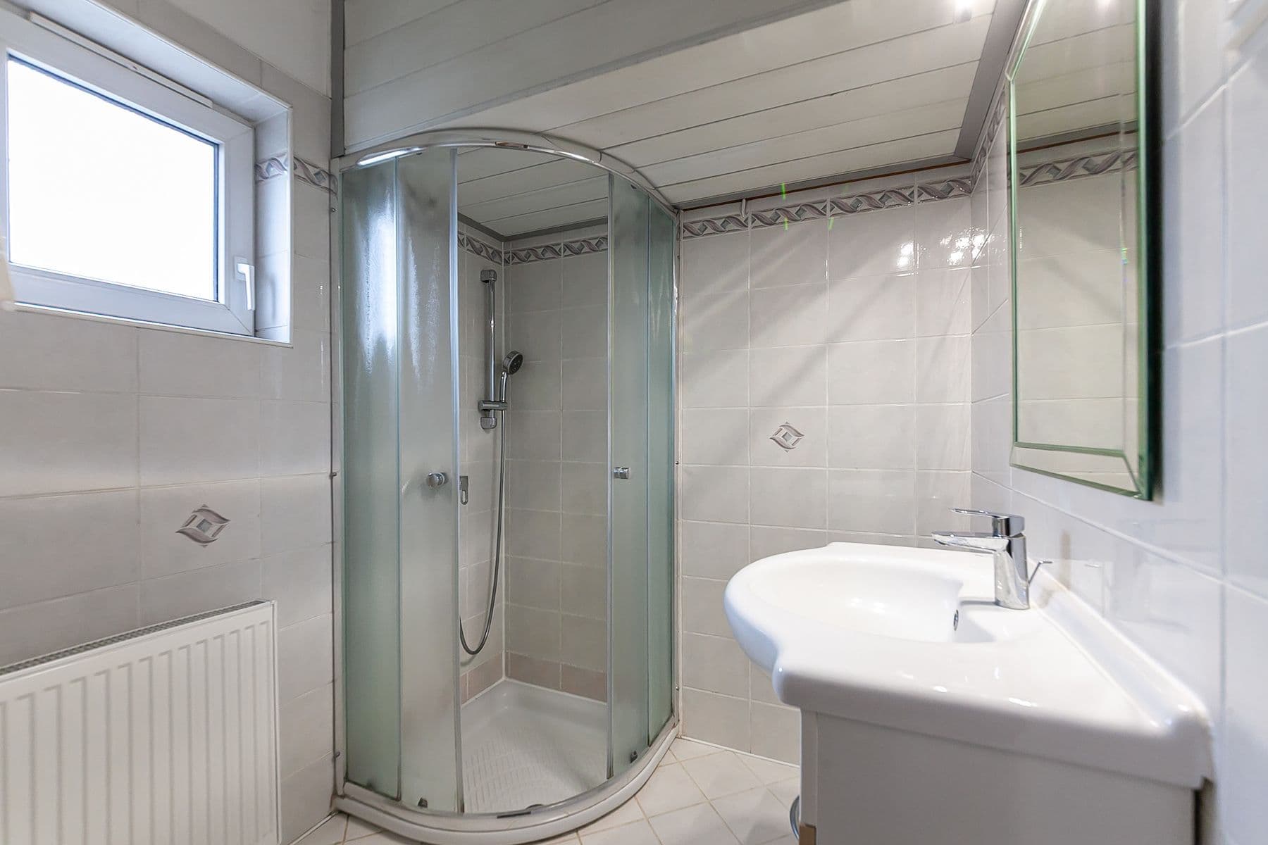 Prodej domu 252 m², pozemek 710 m², Olbrachtova, Černošice, Středočeský kraj Prodej domu 252 m², pozemek 710 m², Olbrachtova, Černošice, Středočeský kraj