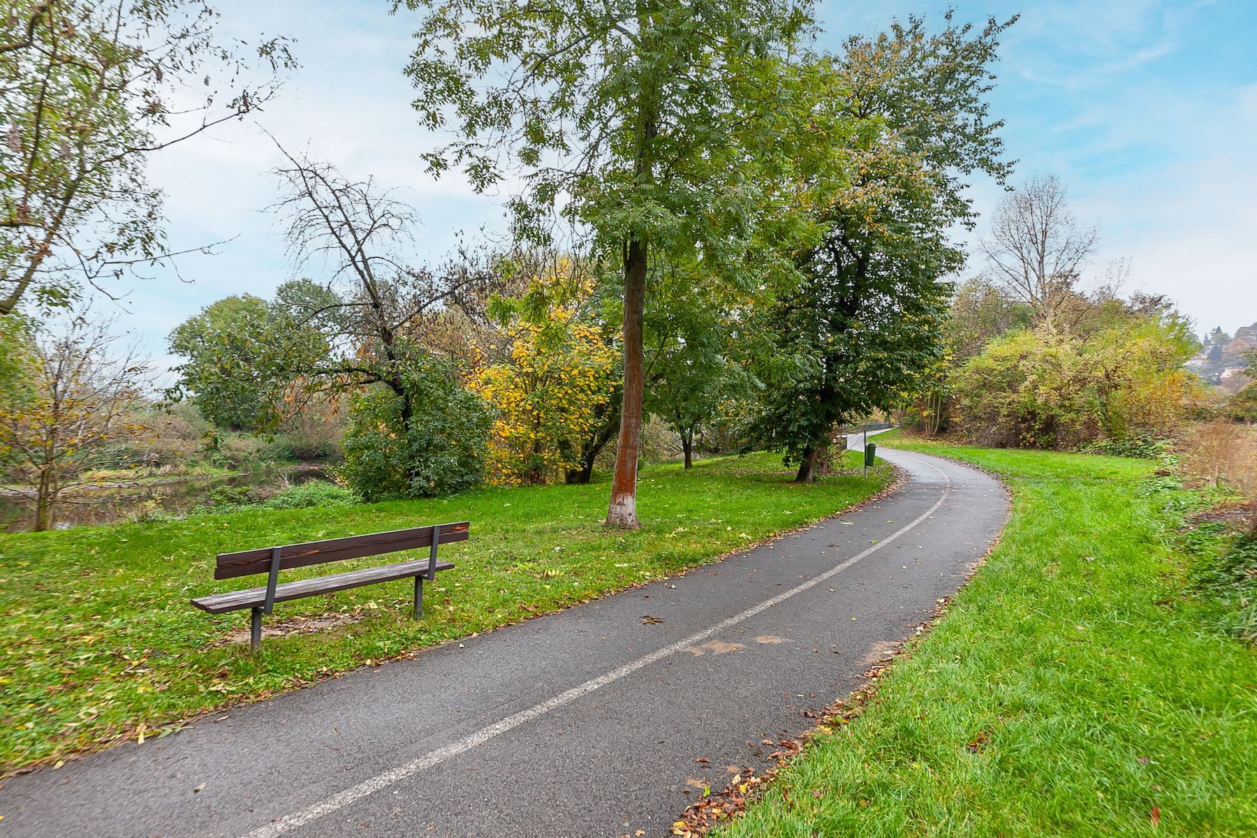 Prodej domu 252 m², pozemek 710 m², Olbrachtova, Černošice, Středočeský kraj Prodej domu 252 m², pozemek 710 m², Olbrachtova, Černošice, Středočeský kraj