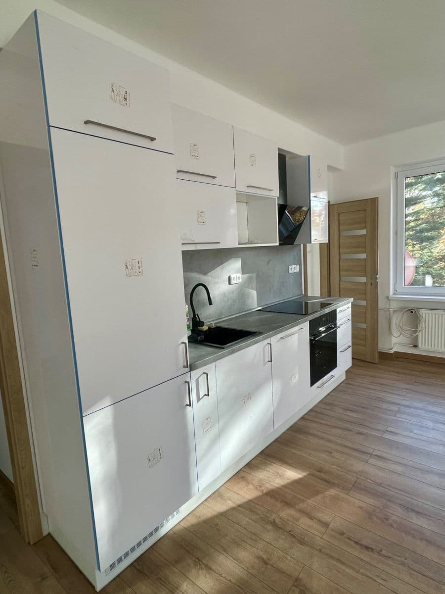 Pronájem bytu 2+kk 46 m², Matuškova, Havířov, Moravskoslezský kraj Pronájem bytu 2+kk 46 m², Matuškova, Havířov, Moravskoslezský kraj