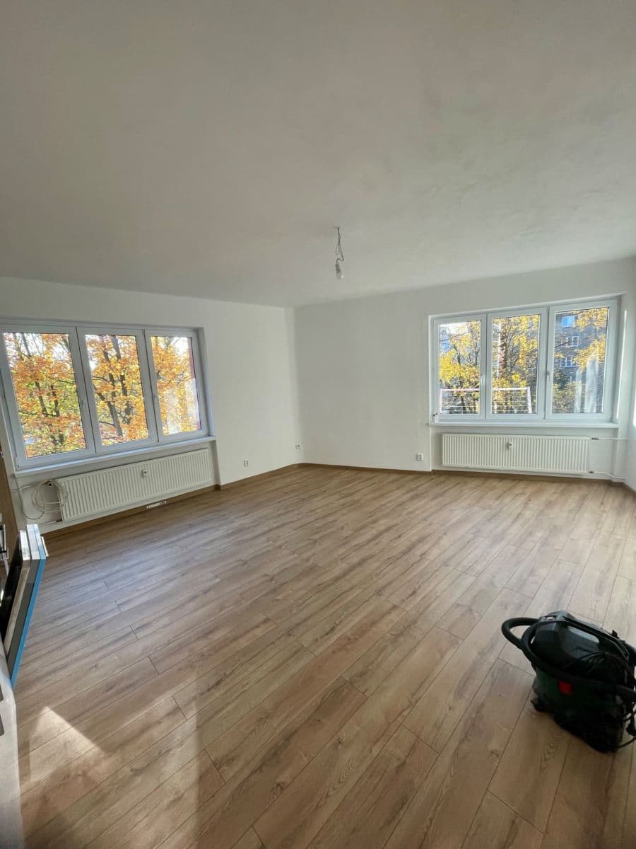 Pronájem bytu 2+kk 46 m², Matuškova, Havířov, Moravskoslezský kraj Pronájem bytu 2+kk 46 m², Matuškova, Havířov, Moravskoslezský kraj