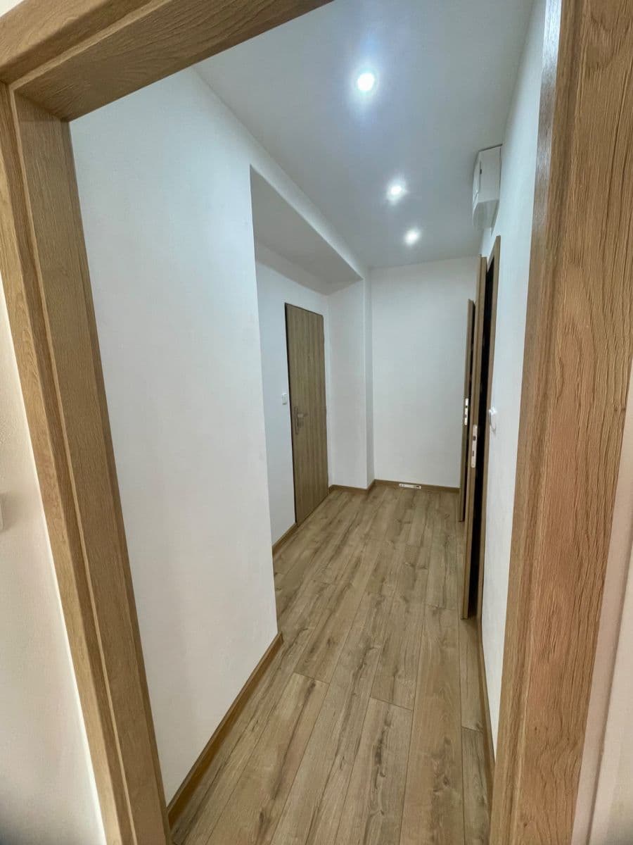 Pronájem bytu 2+kk 46 m², Matuškova, Havířov, Moravskoslezský kraj Pronájem bytu 2+kk 46 m², Matuškova, Havířov, Moravskoslezský kraj