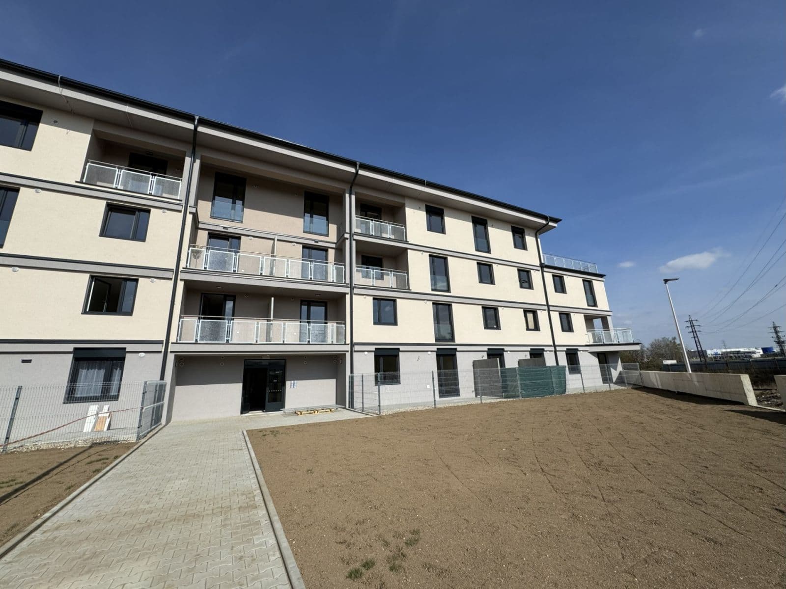 Pronájem bytu 2+kk 48 m², Augustina Lukeše, Brandýs nad Labem-Stará Boleslav, Středočeský kraj Pronájem bytu 2+kk 48 m², Augustina Lukeše, Brandýs nad Labem-Stará Boleslav, Středočeský kraj