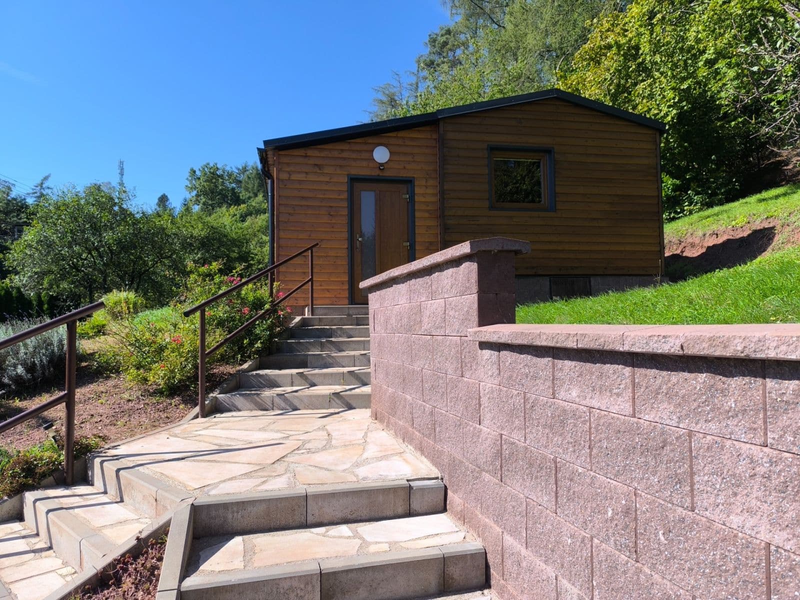 Pronájem domu 58 m², pozemek 769 m², Vodárenská, Náchod, Královéhradecký kraj Pronájem domu 58 m², pozemek 769 m², Vodárenská, Náchod, Královéhradecký kraj