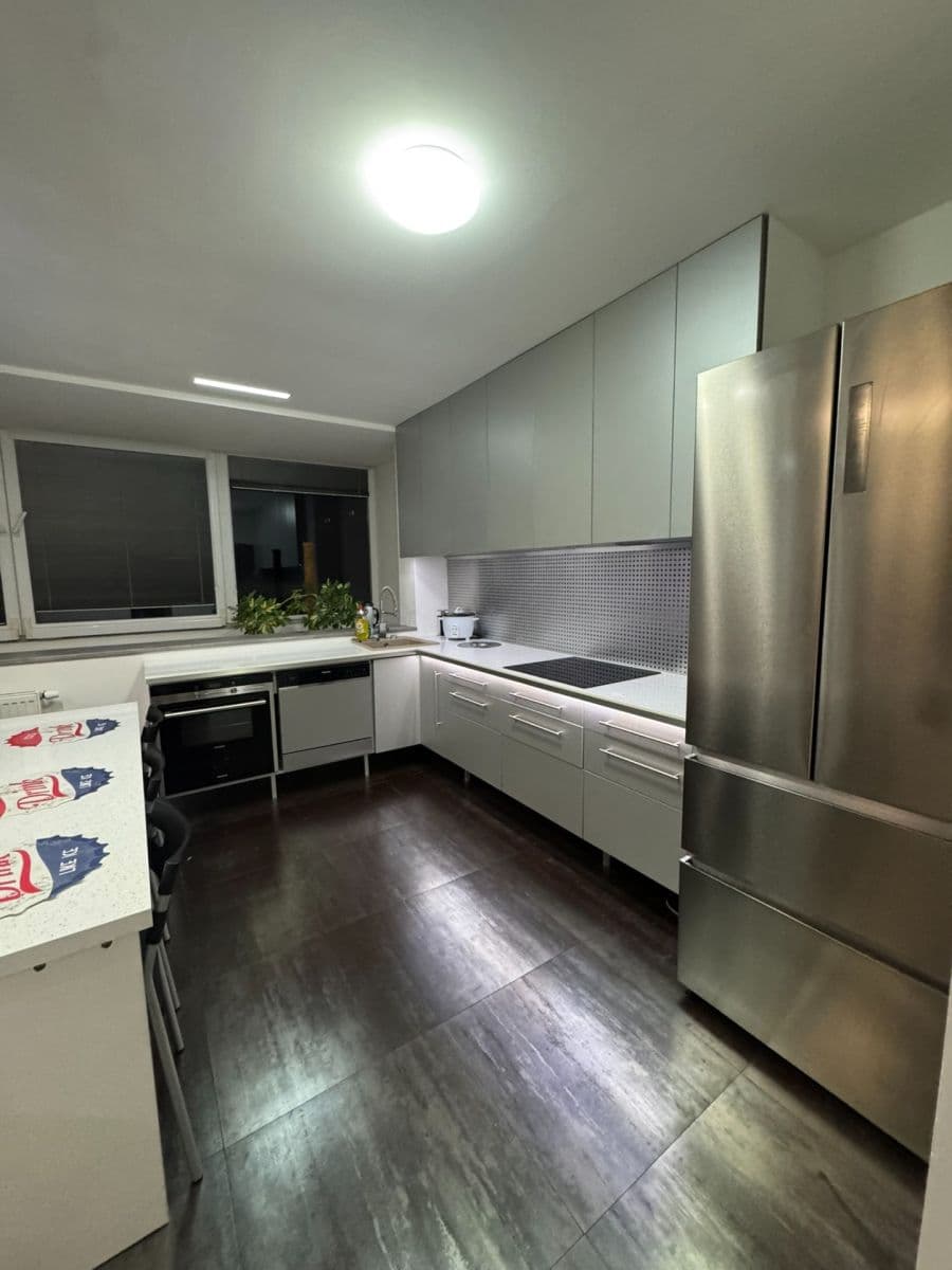 Pronájem bytu 3+kk 65 m², Norská, Kladno, Středočeský kraj Pronájem bytu 3+kk 65 m², Norská, Kladno, Středočeský kraj