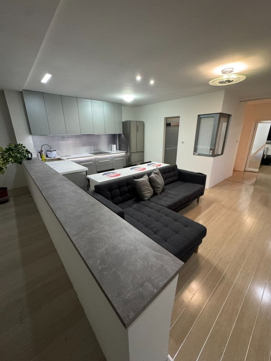 Pronájem bytu 3+kk 65 m², Norská, Kladno, Středočeský kraj Pronájem bytu 3+kk 65 m², Norská, Kladno, Středočeský kraj