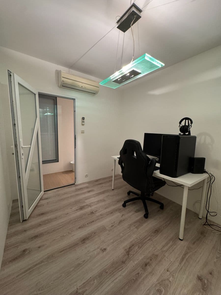 Pronájem bytu 3+kk 65 m², Norská, Kladno, Středočeský kraj Pronájem bytu 3+kk 65 m², Norská, Kladno, Středočeský kraj