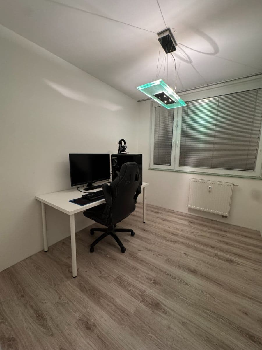 Pronájem bytu 3+kk 65 m², Norská, Kladno, Středočeský kraj Pronájem bytu 3+kk 65 m², Norská, Kladno, Středočeský kraj