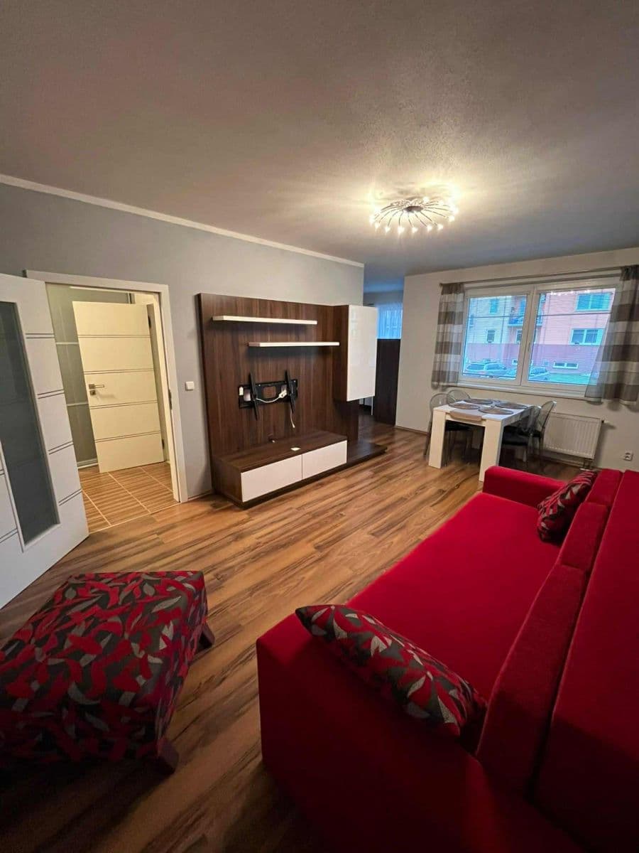 Pronájem bytu 2+kk 50 m², Květná, Plzeň, Plzeňský kraj Pronájem bytu 2+kk 50 m², Květná, Plzeň, Plzeňský kraj