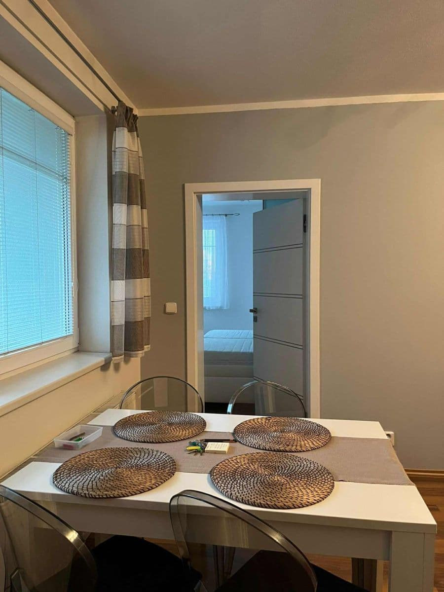 Pronájem bytu 2+kk 50 m², Květná, Plzeň, Plzeňský kraj Pronájem bytu 2+kk 50 m², Květná, Plzeň, Plzeňský kraj