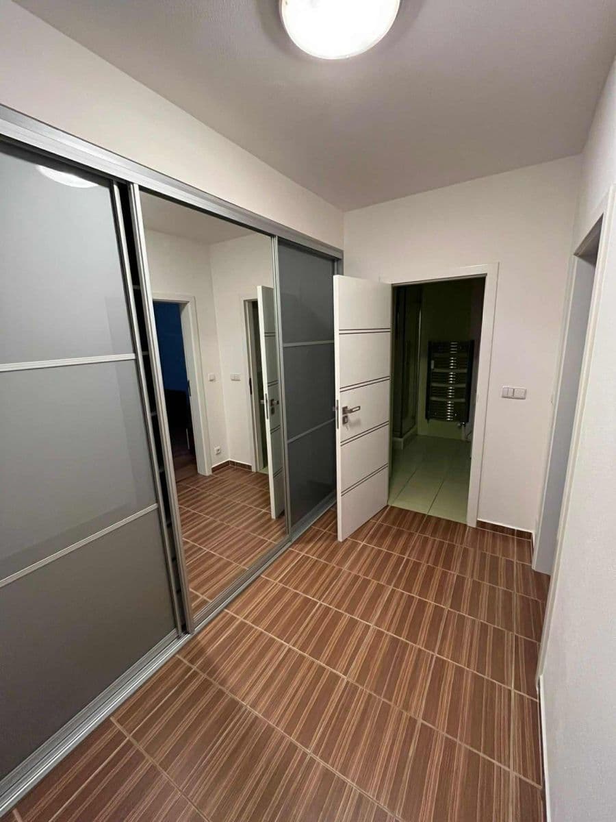 Pronájem bytu 2+kk 50 m², Květná, Plzeň, Plzeňský kraj Pronájem bytu 2+kk 50 m², Květná, Plzeň, Plzeňský kraj