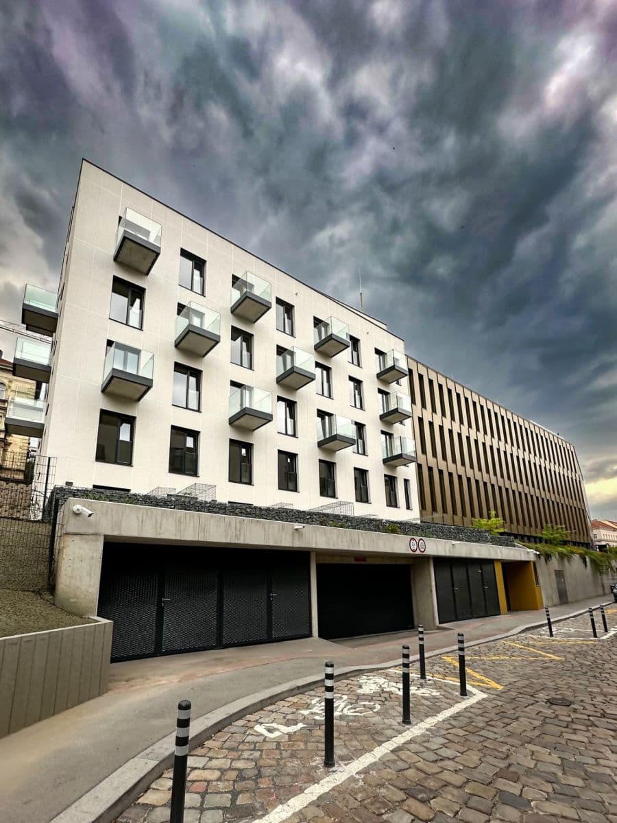 Pronájem garáže 10 m², Starokošířská, Praha, Praha Pronájem garáže 10 m², Starokošířská, Praha, Praha