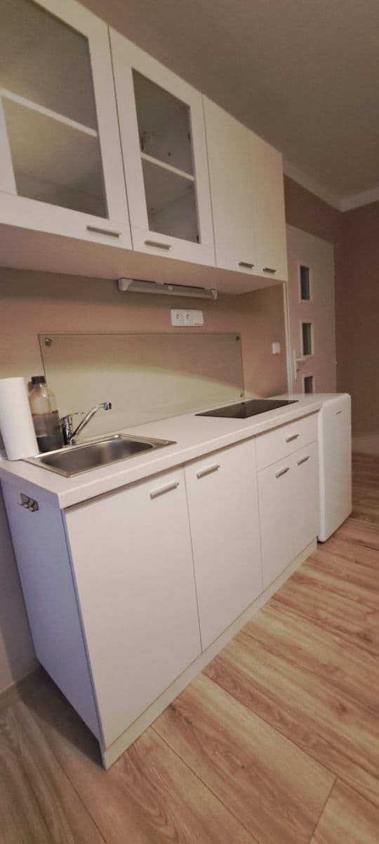 Prodej bytu 2+kk 30 m², Braniborská, Milovice, Středočeský kraj Prodej bytu 2+kk 30 m², Braniborská, Milovice, Středočeský kraj