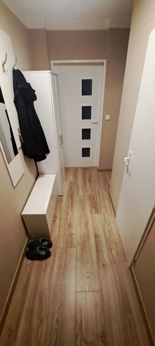 Prodej bytu 2+kk 30 m², Braniborská, Milovice, Středočeský kraj Prodej bytu 2+kk 30 m², Braniborská, Milovice, Středočeský kraj