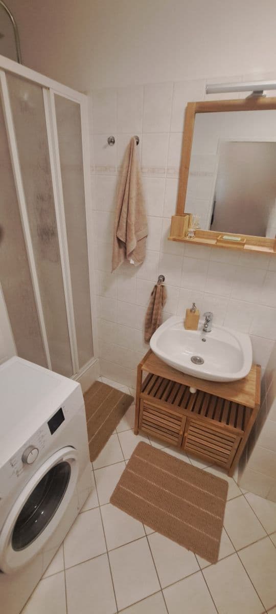 Prodej bytu 2+kk 30 m², Braniborská, Milovice, Středočeský kraj Prodej bytu 2+kk 30 m², Braniborská, Milovice, Středočeský kraj