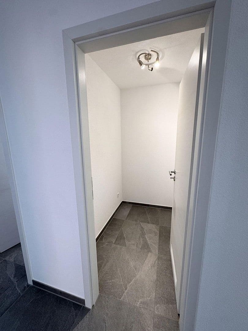 Pronájem bytu 3+1 86 m², Sindelfingen, Bádensko-Württembersko Pronájem bytu 3+1 86 m², Sindelfingen, Bádensko-Württembersko