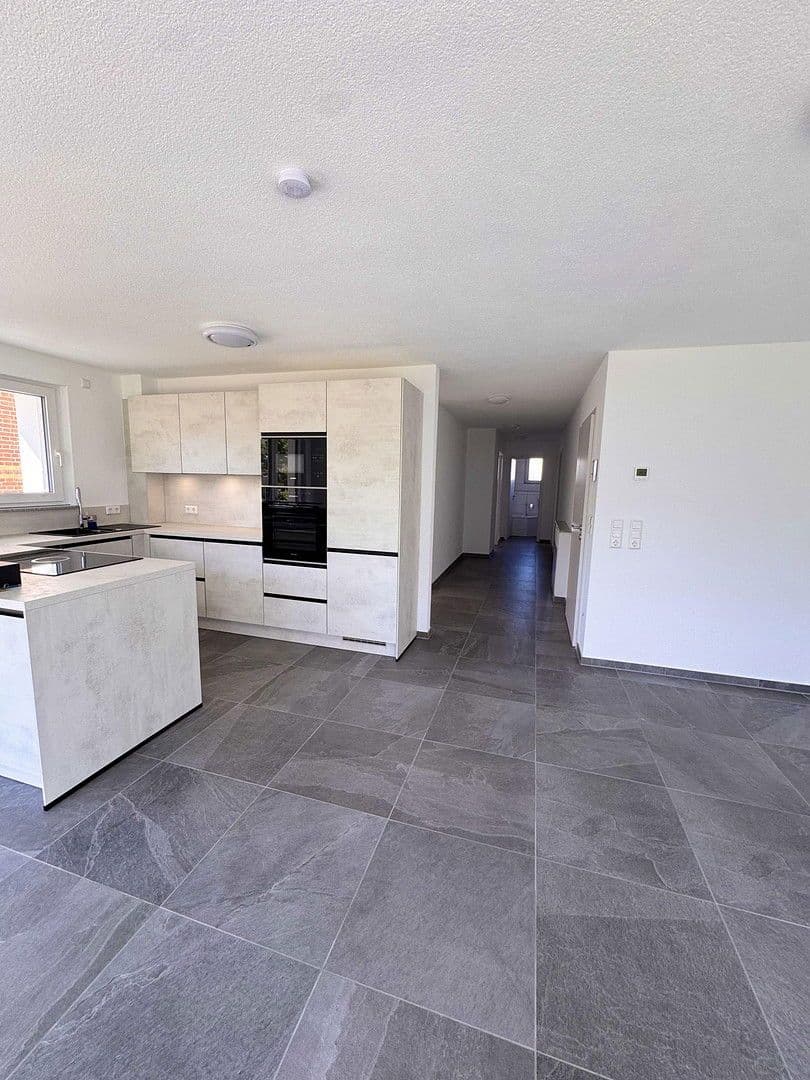 Pronájem bytu 3+1 86 m², Sindelfingen, Bádensko-Württembersko Pronájem bytu 3+1 86 m², Sindelfingen, Bádensko-Württembersko