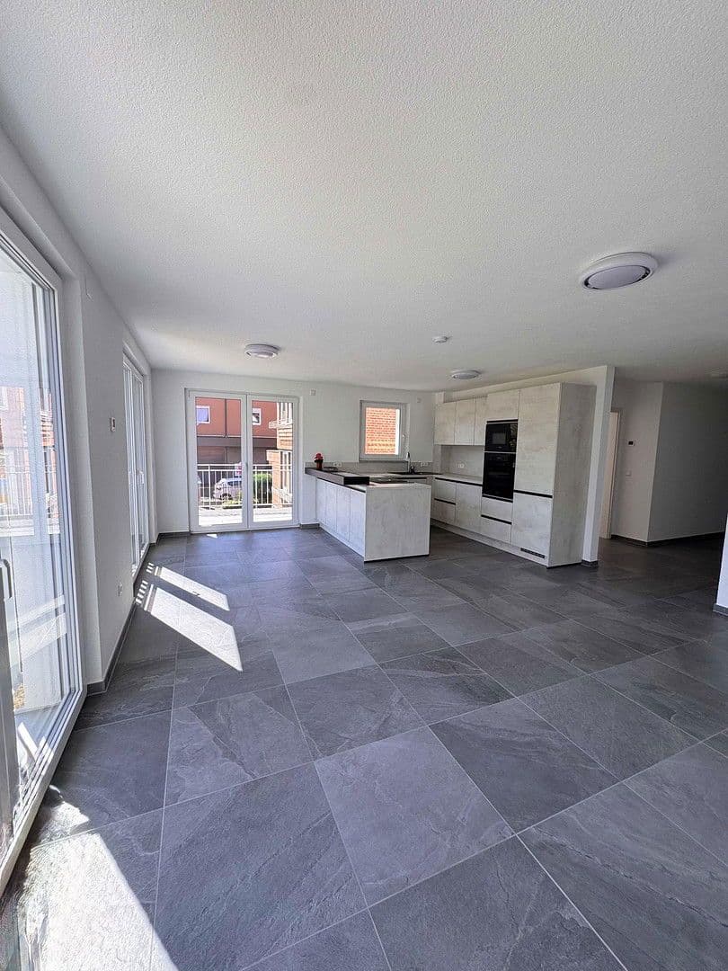 Pronájem bytu 3+1 86 m², Sindelfingen, Bádensko-Württembersko Pronájem bytu 3+1 86 m², Sindelfingen, Bádensko-Württembersko