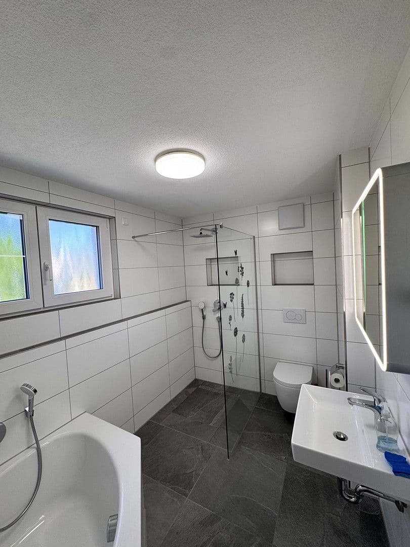 Pronájem bytu 3+1 86 m², Sindelfingen, Bádensko-Württembersko Pronájem bytu 3+1 86 m², Sindelfingen, Bádensko-Württembersko