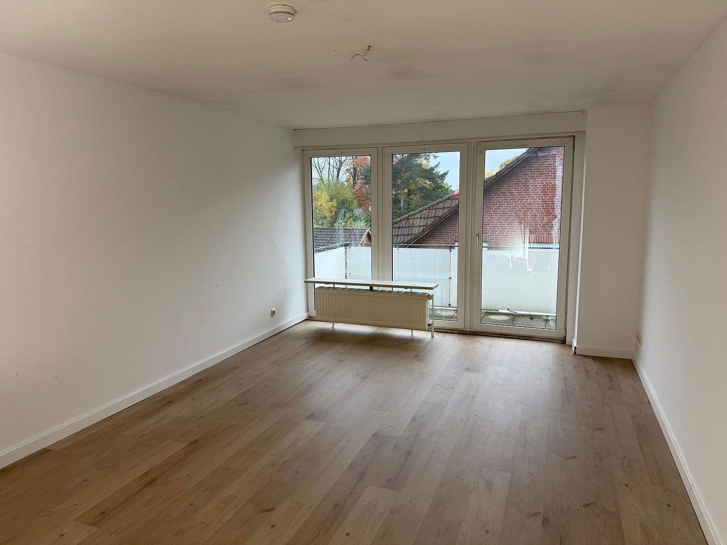 Pronájem bytu 3+1 73 m², Goldbecker Straße 6 A, Beckdorf, Dolní Sasko Pronájem bytu 3+1 73 m², Goldbecker Straße 6 A, Beckdorf, Dolní Sasko