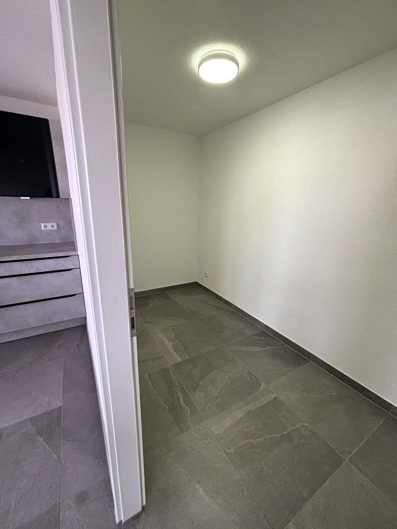 Pronájem bytu 5+1 200 m², Sindelfingen, Bádensko-Württembersko Pronájem bytu 5+1 200 m², Sindelfingen, Bádensko-Württembersko