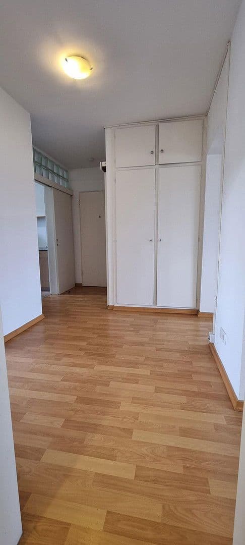 Pronájem bytu 3+1 68 m², Ludwigstraße 53, Stuttgart, Bádensko-Württembersko Pronájem bytu 3+1 68 m², Ludwigstraße 53, Stuttgart, Bádensko-Württembersko