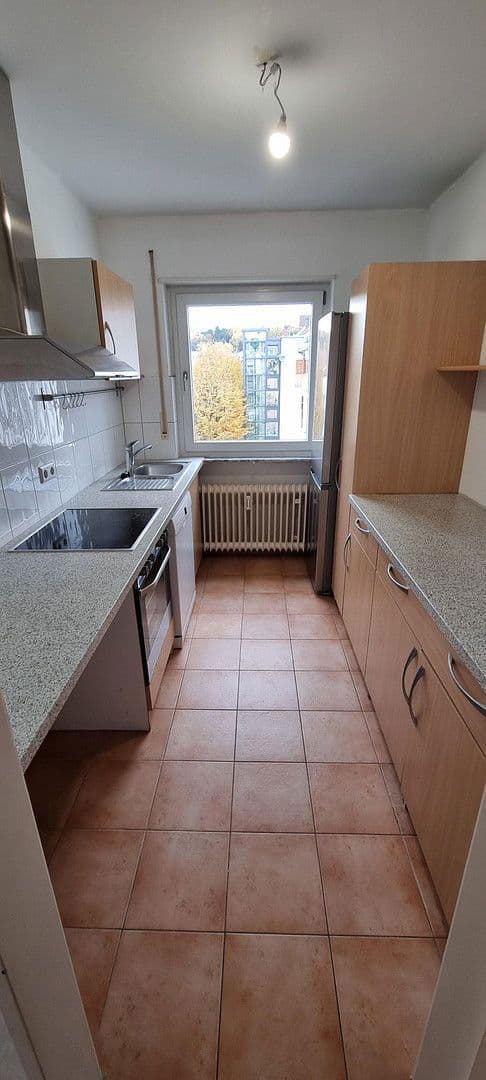 Pronájem bytu 3+1 68 m², Ludwigstraße 53, Stuttgart, Bádensko-Württembersko Pronájem bytu 3+1 68 m², Ludwigstraße 53, Stuttgart, Bádensko-Württembersko