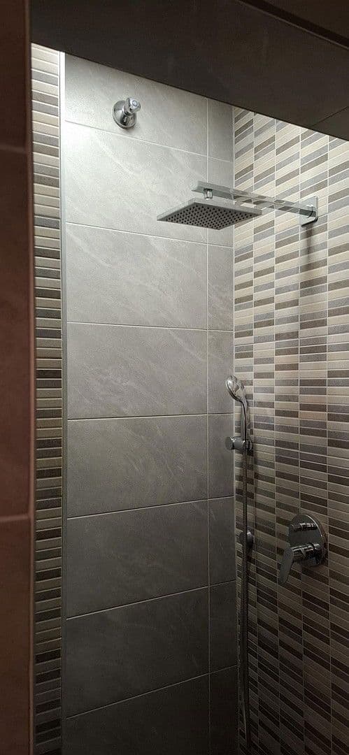 Pronájem bytu 3+1 97 m², Willroiderstraße, Villach, Korutany Pronájem bytu 3+1 97 m², Willroiderstraße, Villach, Korutany