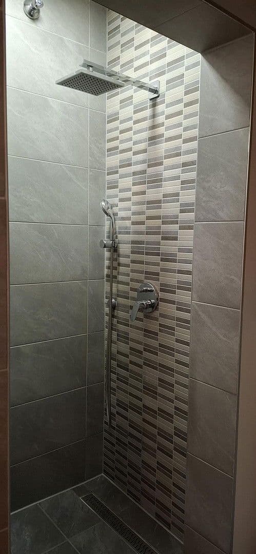 Pronájem bytu 3+1 97 m², Willroiderstraße, Villach, Korutany Pronájem bytu 3+1 97 m², Willroiderstraße, Villach, Korutany