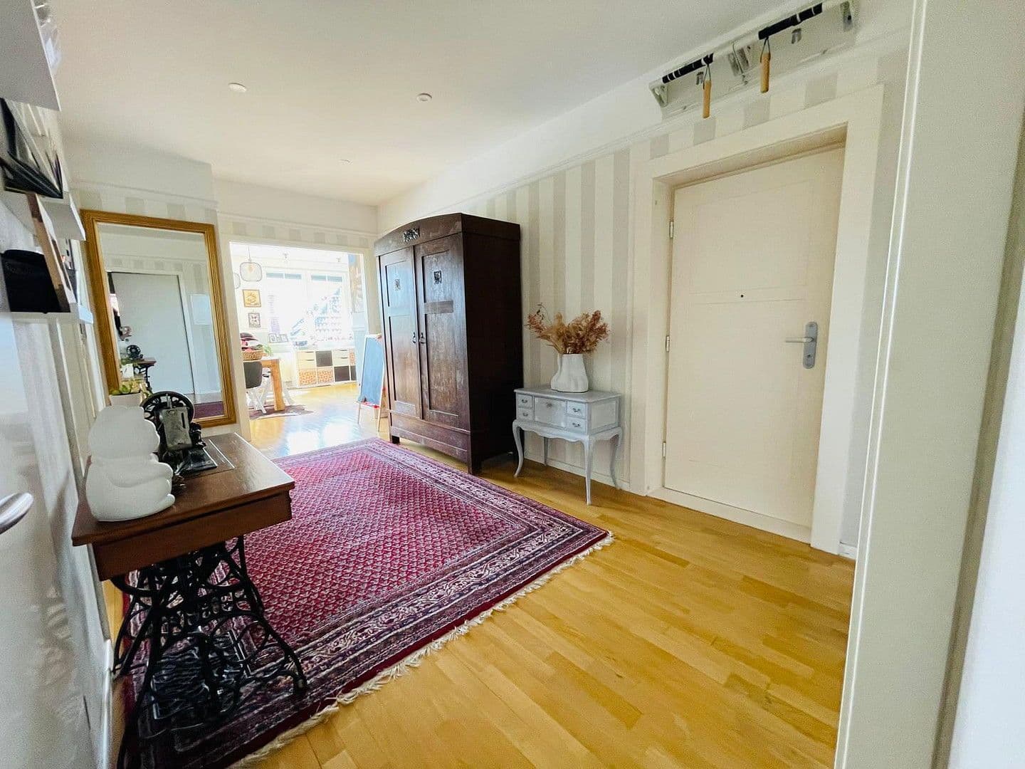 Pronájem bytu 3+1 103 m², Berlin, Berlín Pronájem bytu 3+1 103 m², Berlin, Berlín