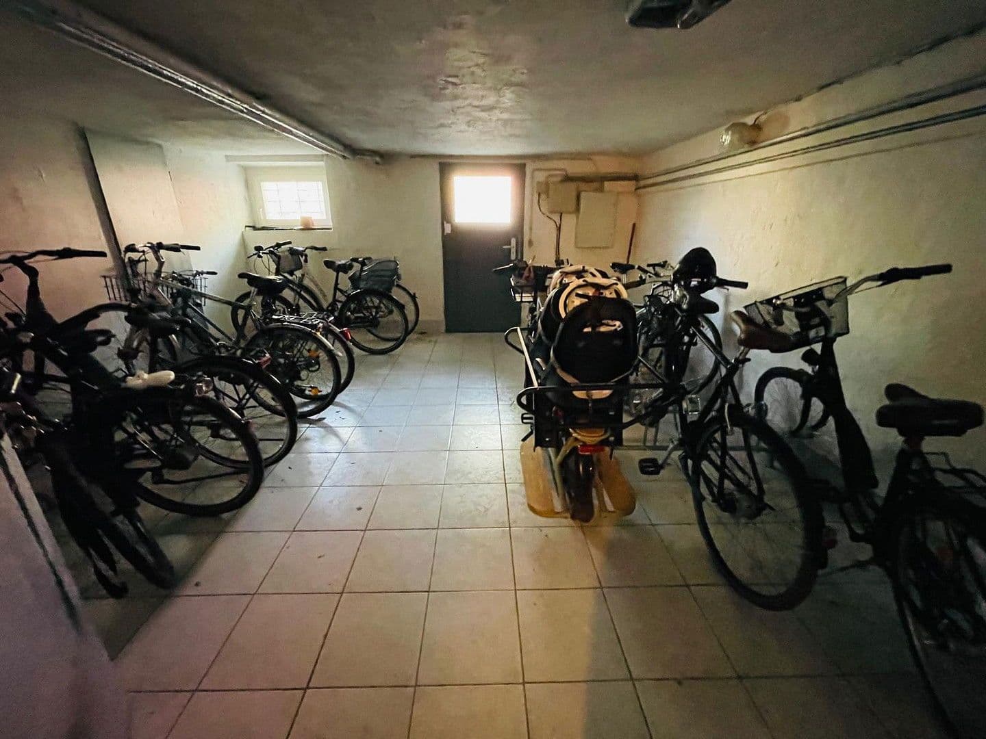 Pronájem bytu 3+1 103 m², Berlin, Berlín Pronájem bytu 3+1 103 m², Berlin, Berlín