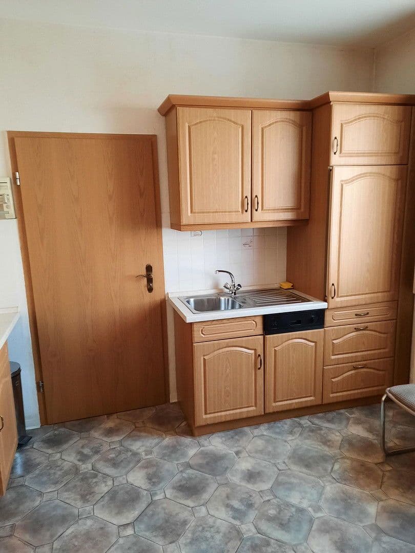 Pronájem bytu 3+1 70 m², Hannover, Dolní Sasko Pronájem bytu 3+1 70 m², Hannover, Dolní Sasko