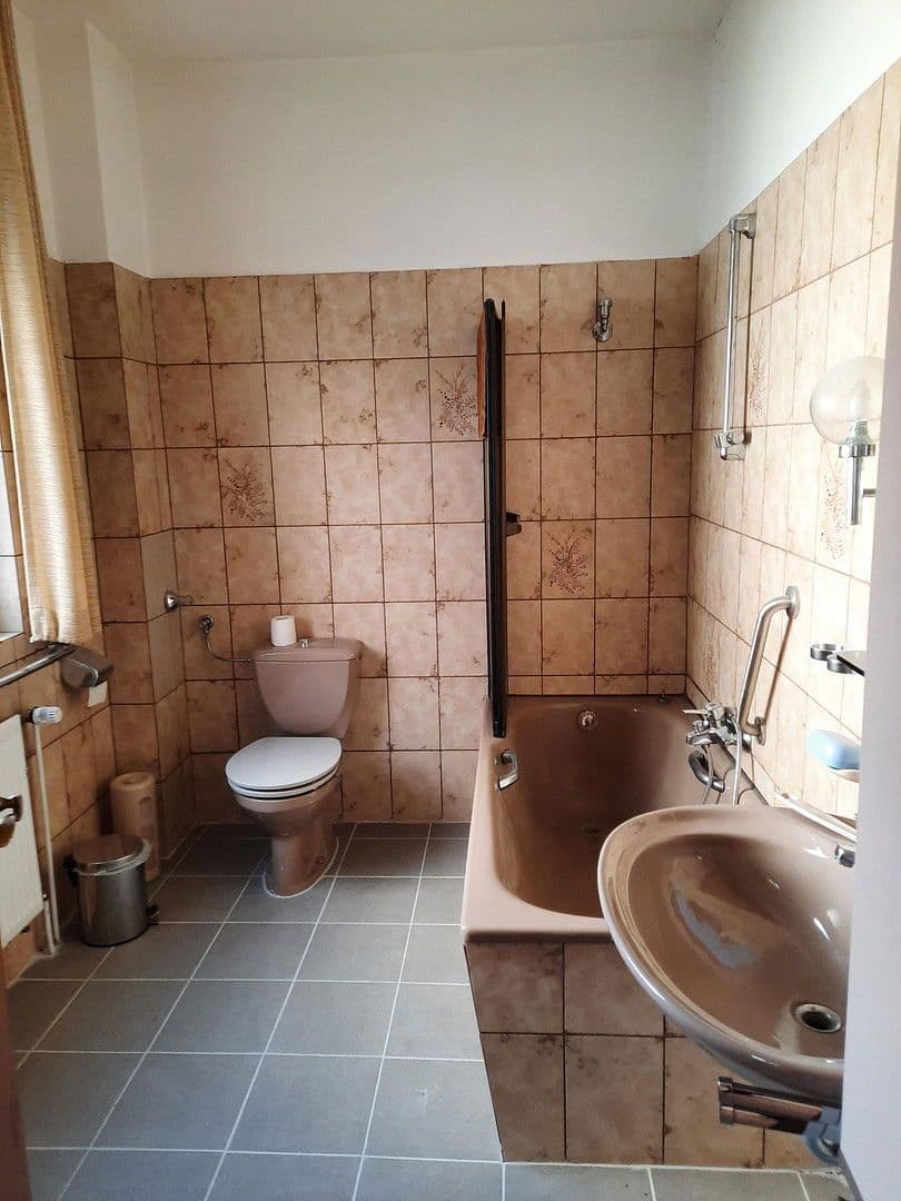 Pronájem bytu 3+1 70 m², Hannover, Dolní Sasko Pronájem bytu 3+1 70 m², Hannover, Dolní Sasko