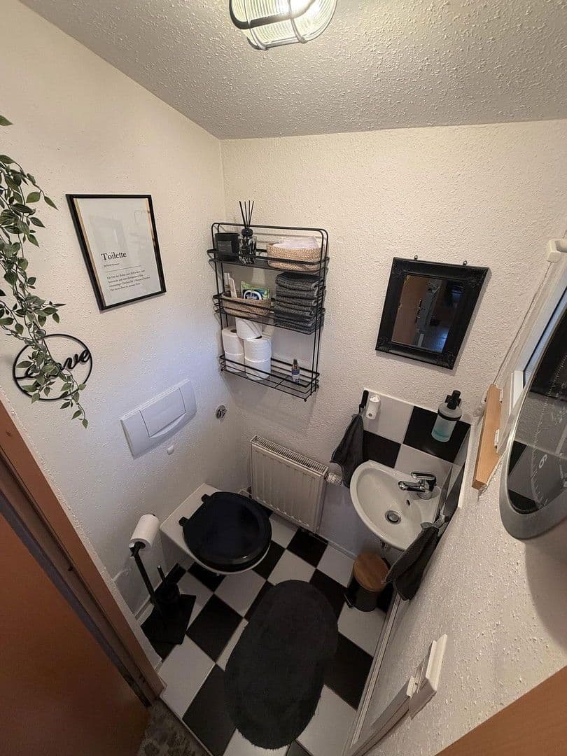 Prodej domu 120 m², pozemek 287 m², Heidenheim an der Brenz, Bádensko-Württembersko Prodej domu 120 m², pozemek 287 m², Heidenheim an der Brenz, Bádensko-Württembersko