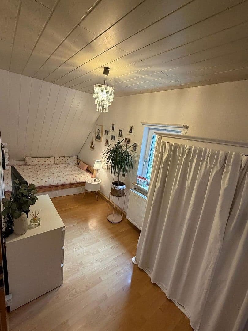 Prodej domu 120 m², pozemek 287 m², Heidenheim an der Brenz, Bádensko-Württembersko Prodej domu 120 m², pozemek 287 m², Heidenheim an der Brenz, Bádensko-Württembersko